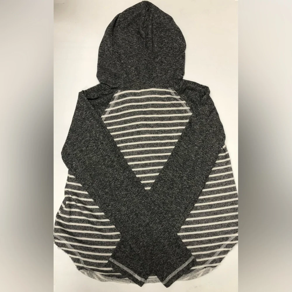 Hem & thread pre-loved hoodie - Picture 4 of 4